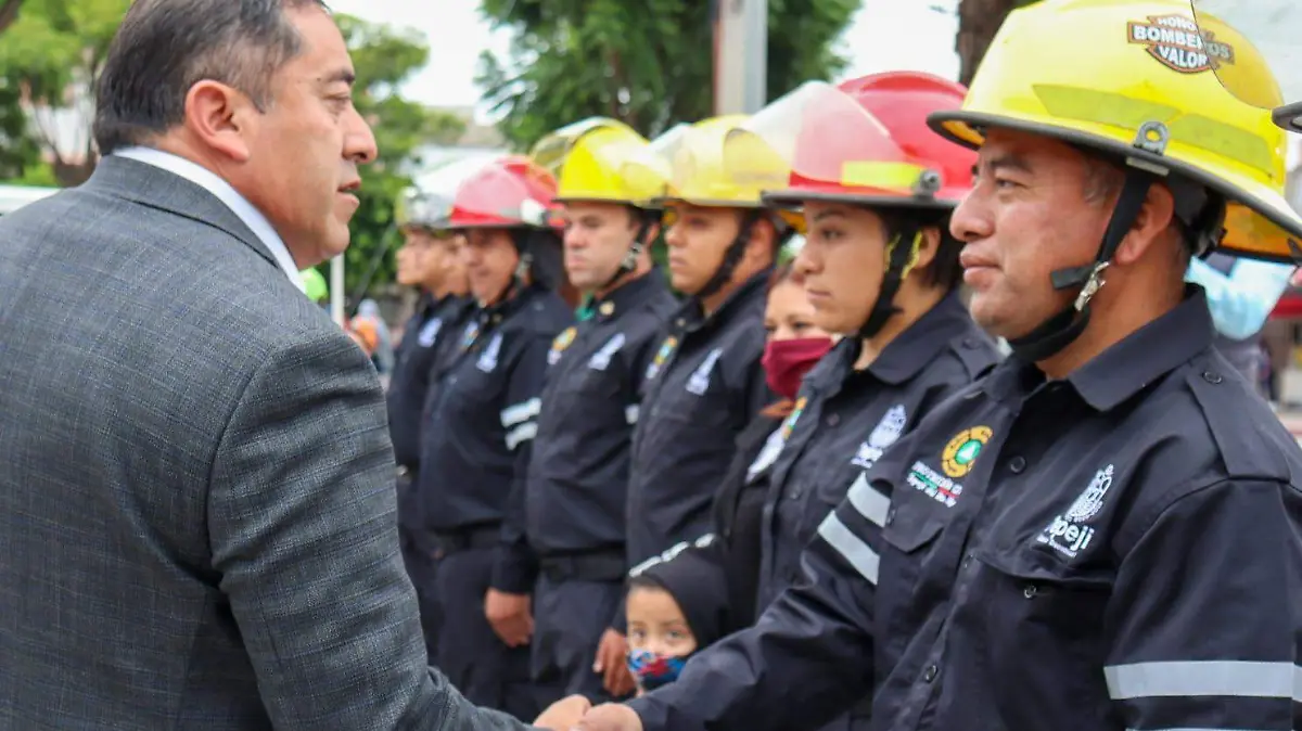 BOMBEROS CONTRA